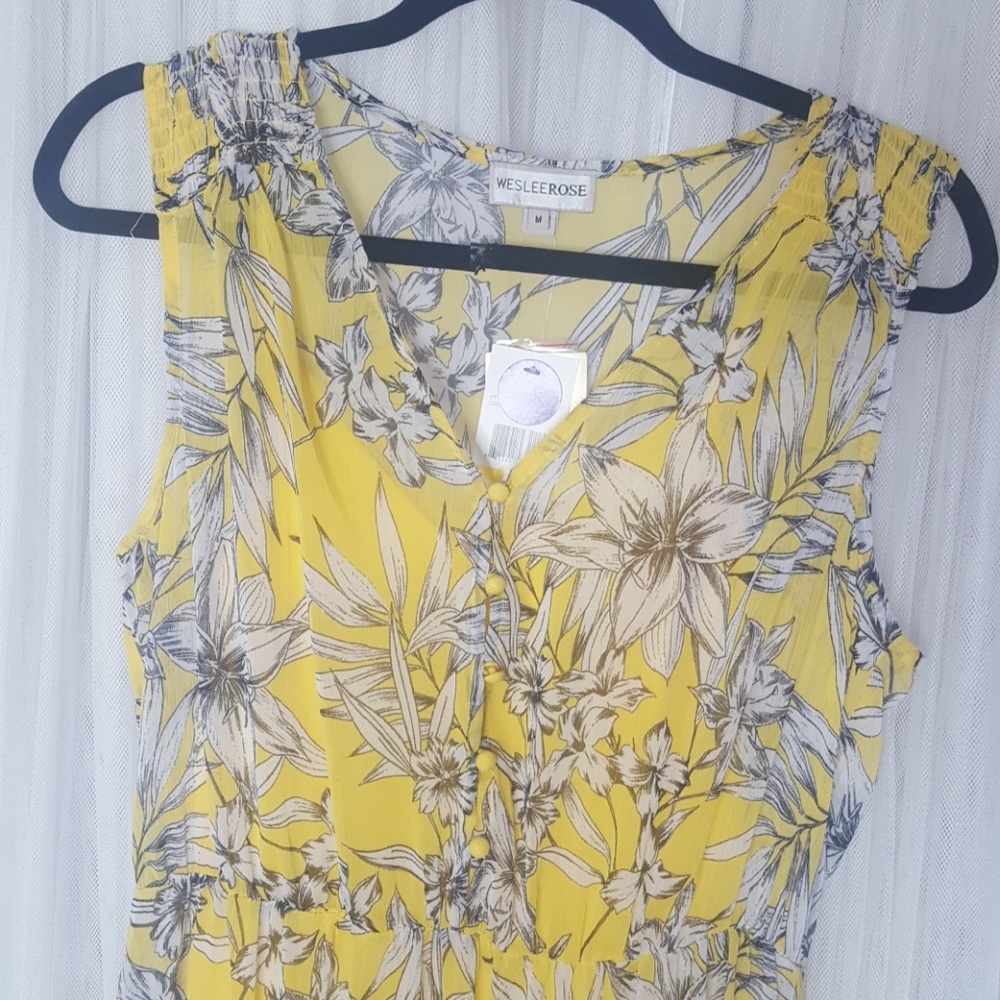 Weslee Rose yellow floral maxi dress | Size Medium